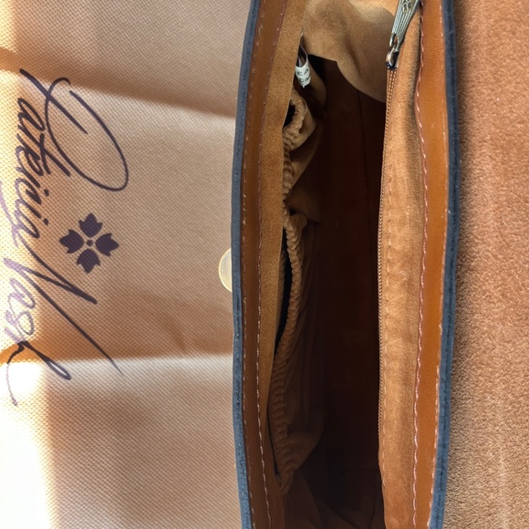 Patricia Nash Leather Handbag with Crossbody Strap